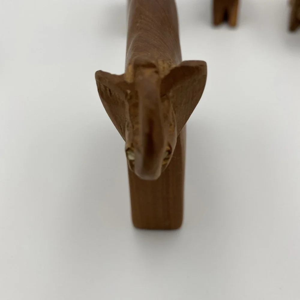 Hand Carved African Safari Animal‎ Wooden Napkin Rings Round Set of 7